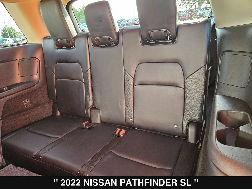Used 2022 Nissan Pathfinder SL FWD image 18