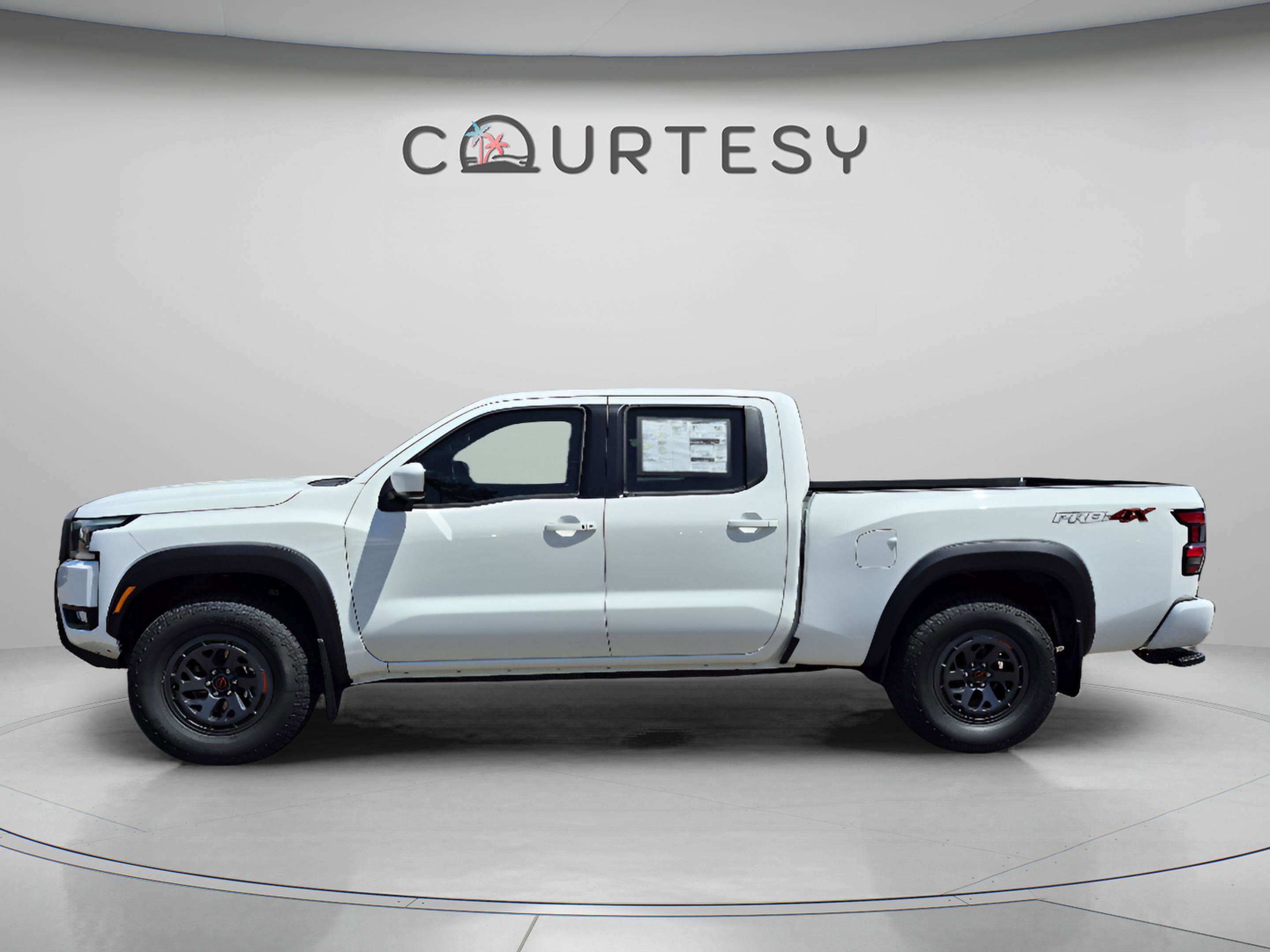 New 2026 Nissan Frontier PRO-4X w/ Tow Package AWD/4WD image 2