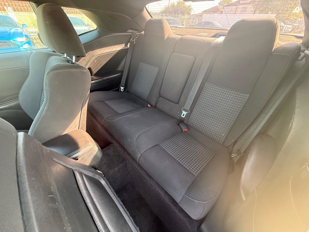 Used 2019 Dodge Challenger R/T RWD image 12