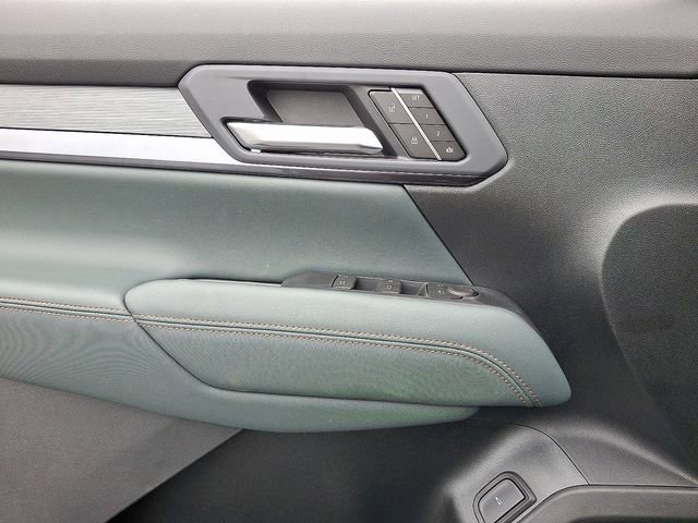 New 2026 GMC Terrain AT4 w/ Convenience Package III image 9