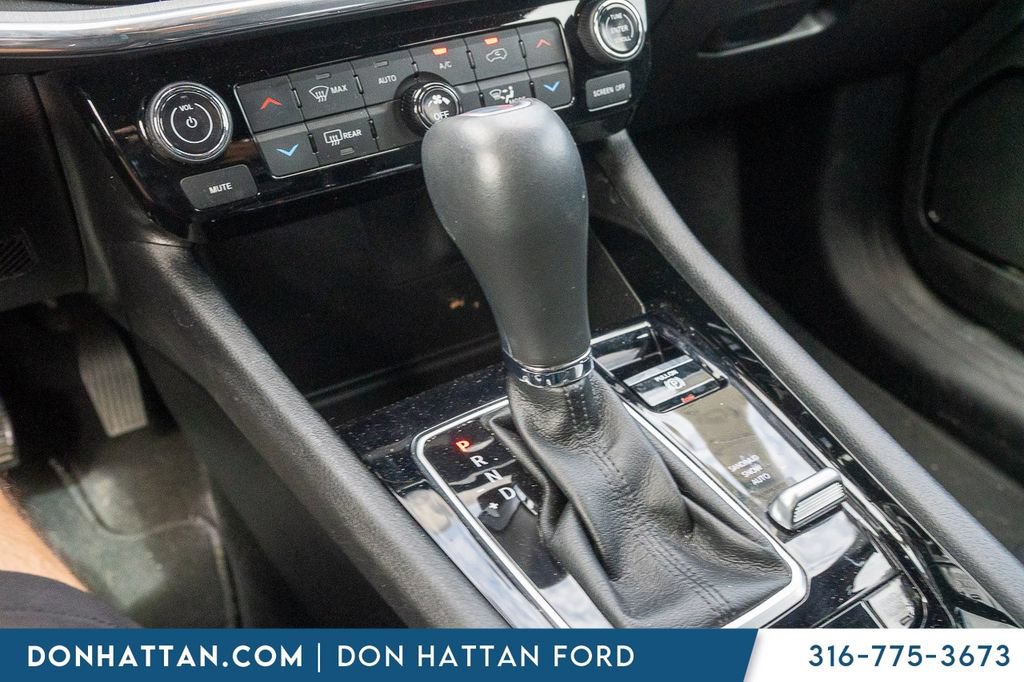 Used 2023 Jeep Compass Limited AWD/4WD image 9