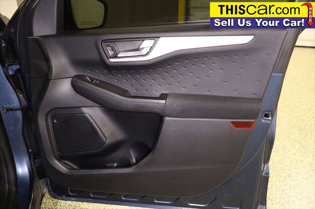 Used 2020 Ford Escape SE image 27