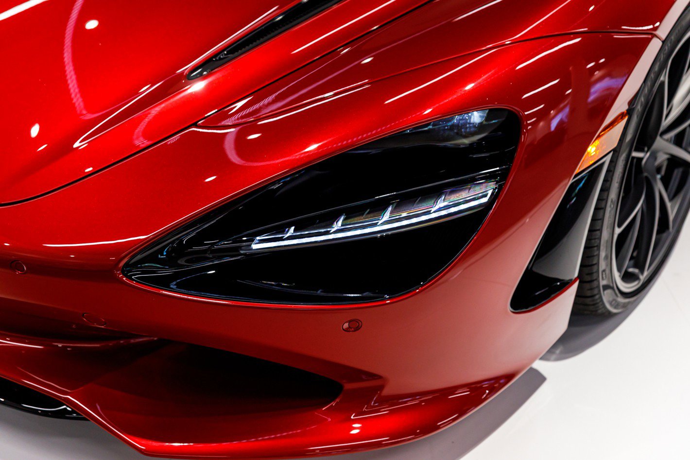 Used 2027 McLaren 750S Spider RWD image 20