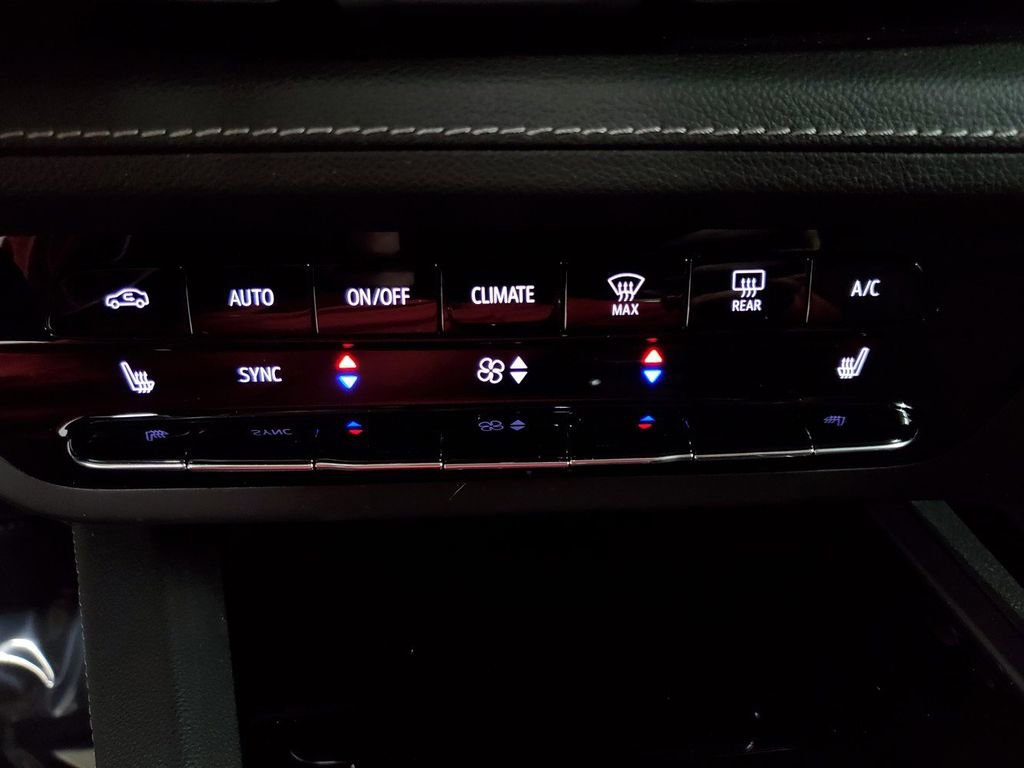 Used 2022 Buick Envision Preferred image 15