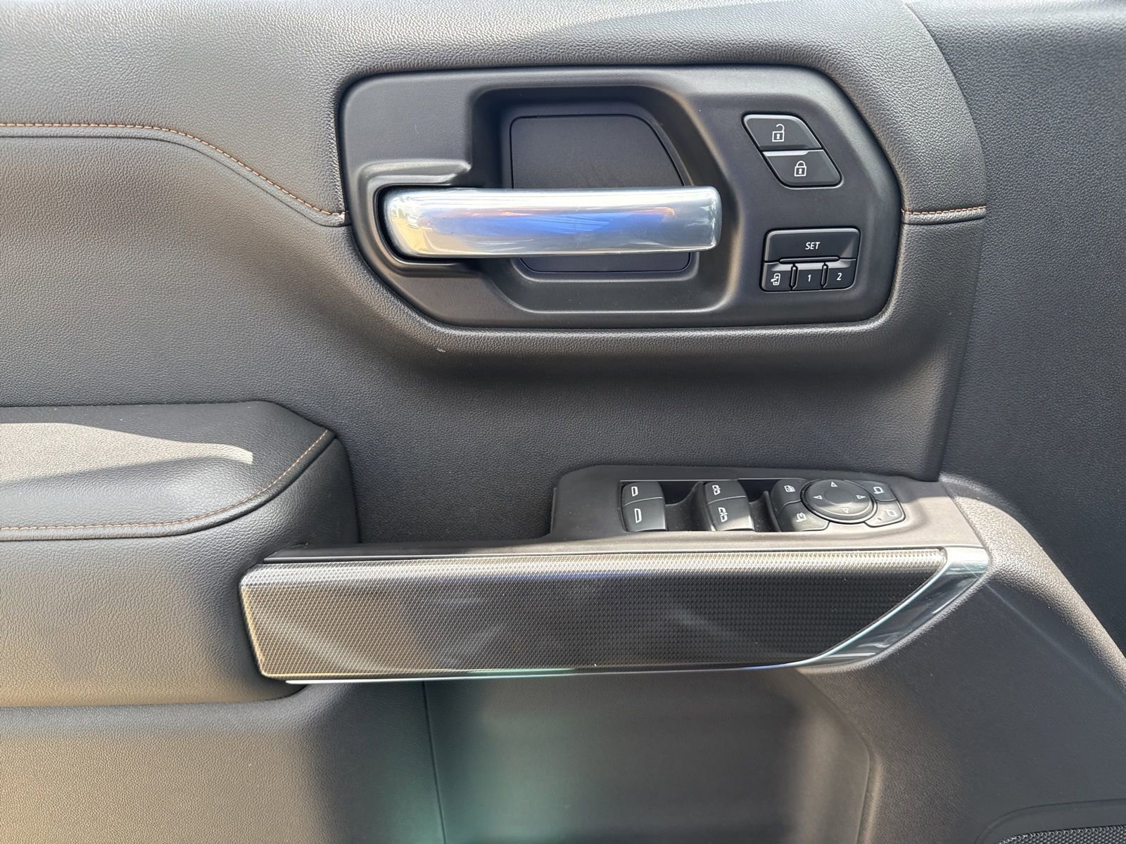 Used 2020 GMC Sierra 1500 AT4 w/ AT4 Premium Package image 13