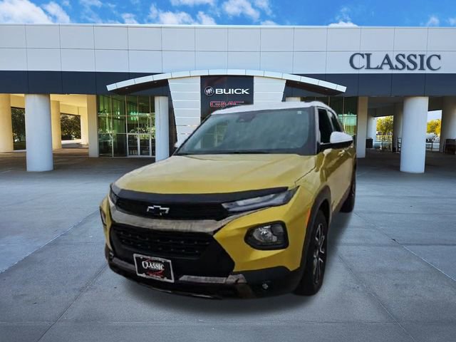 Used 2023 Chevrolet TrailBlazer ACTIV w/ Convenience Package FWD image 3