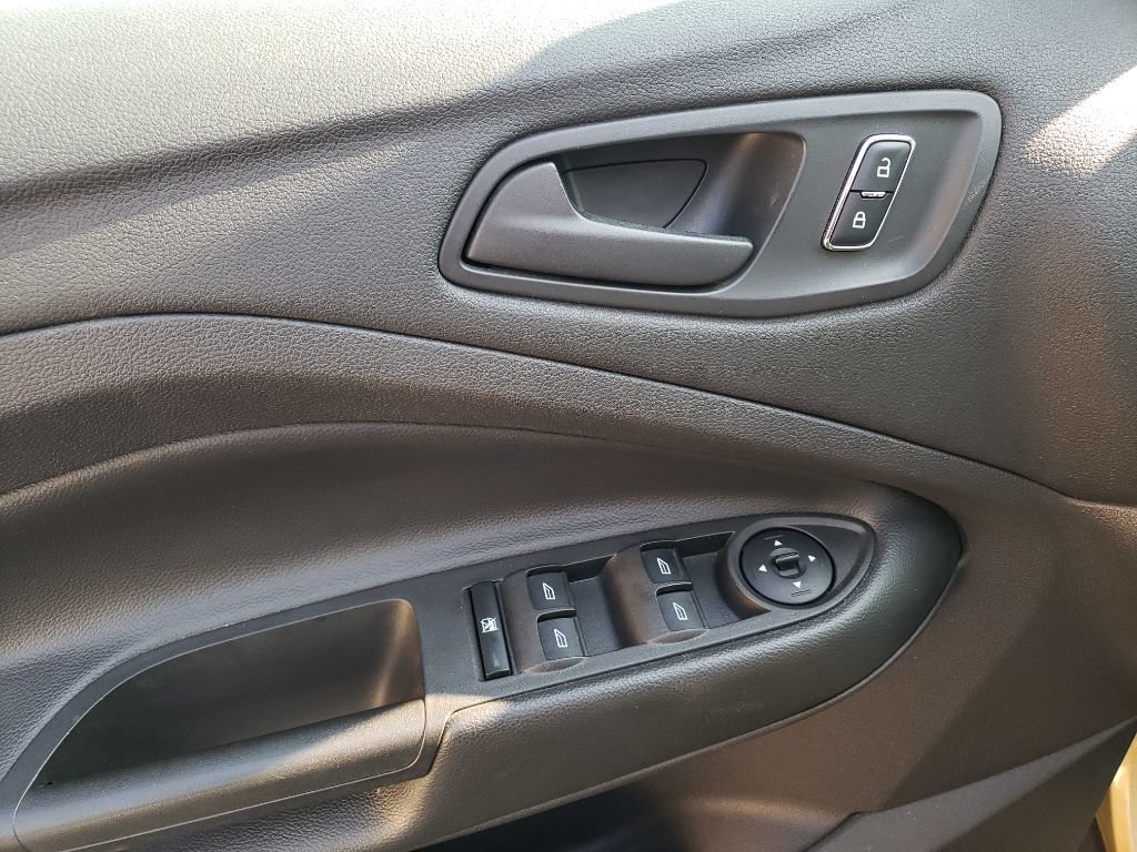 Used 2014 Ford Escape S FWD image 22