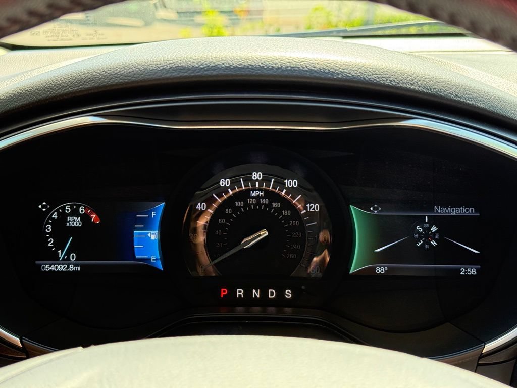 Used 2020 Ford Fusion Titanium AWD/4WD image 29