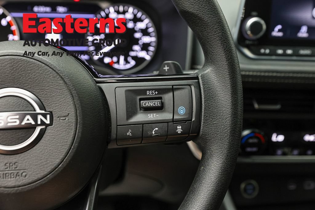 Used 2023 Nissan Rogue SV AWD/4WD image 15