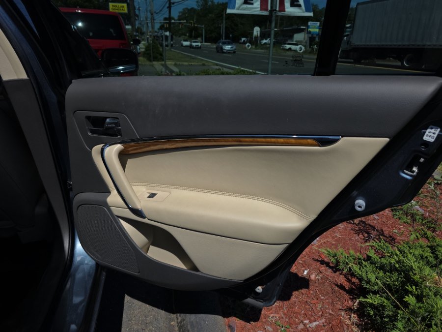 Used 2012 Lincoln MKZ FWD image 15