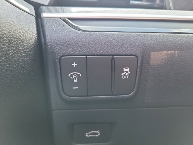 New 2026 Kia K5 LXS FWD image 26