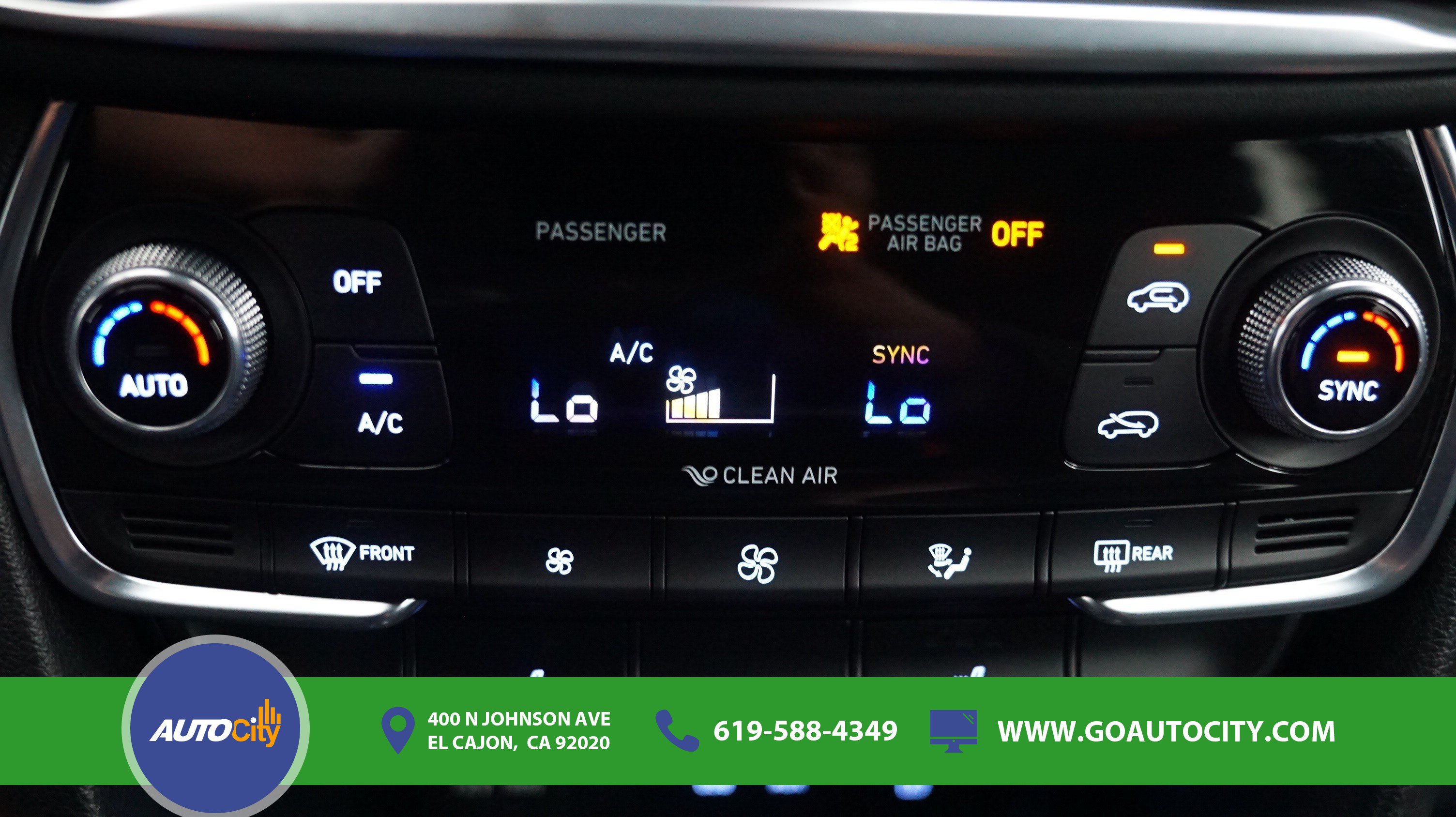Used 2020 Hyundai Santa Fe SEL w/ Convenience + Premium Package FWD image 25