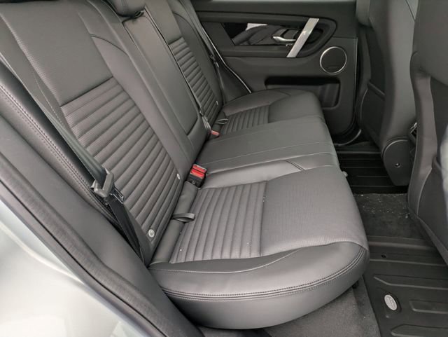 New 2025 Land Rover Discovery Sport S image 17