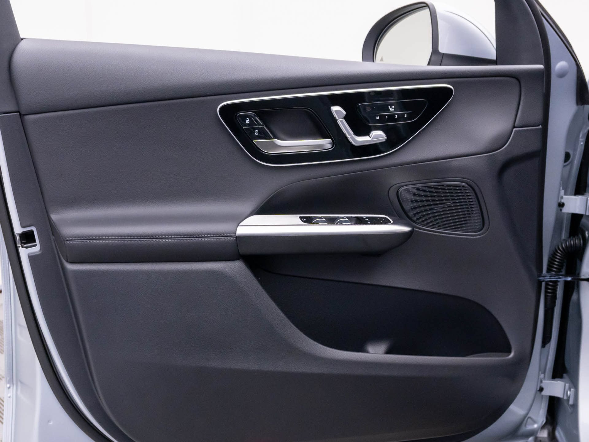 New 2026 Mercedes-Benz GLC 300 4MATIC image 14