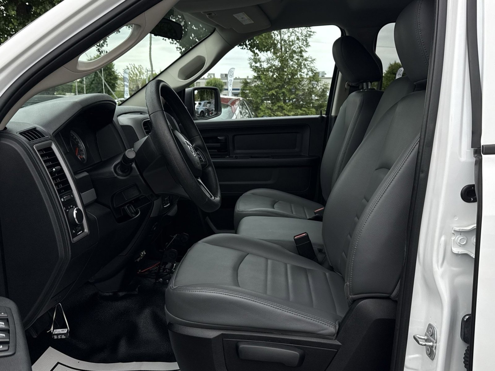 Used 2017 RAM 1500 Tradesman AWD/4WD image 13