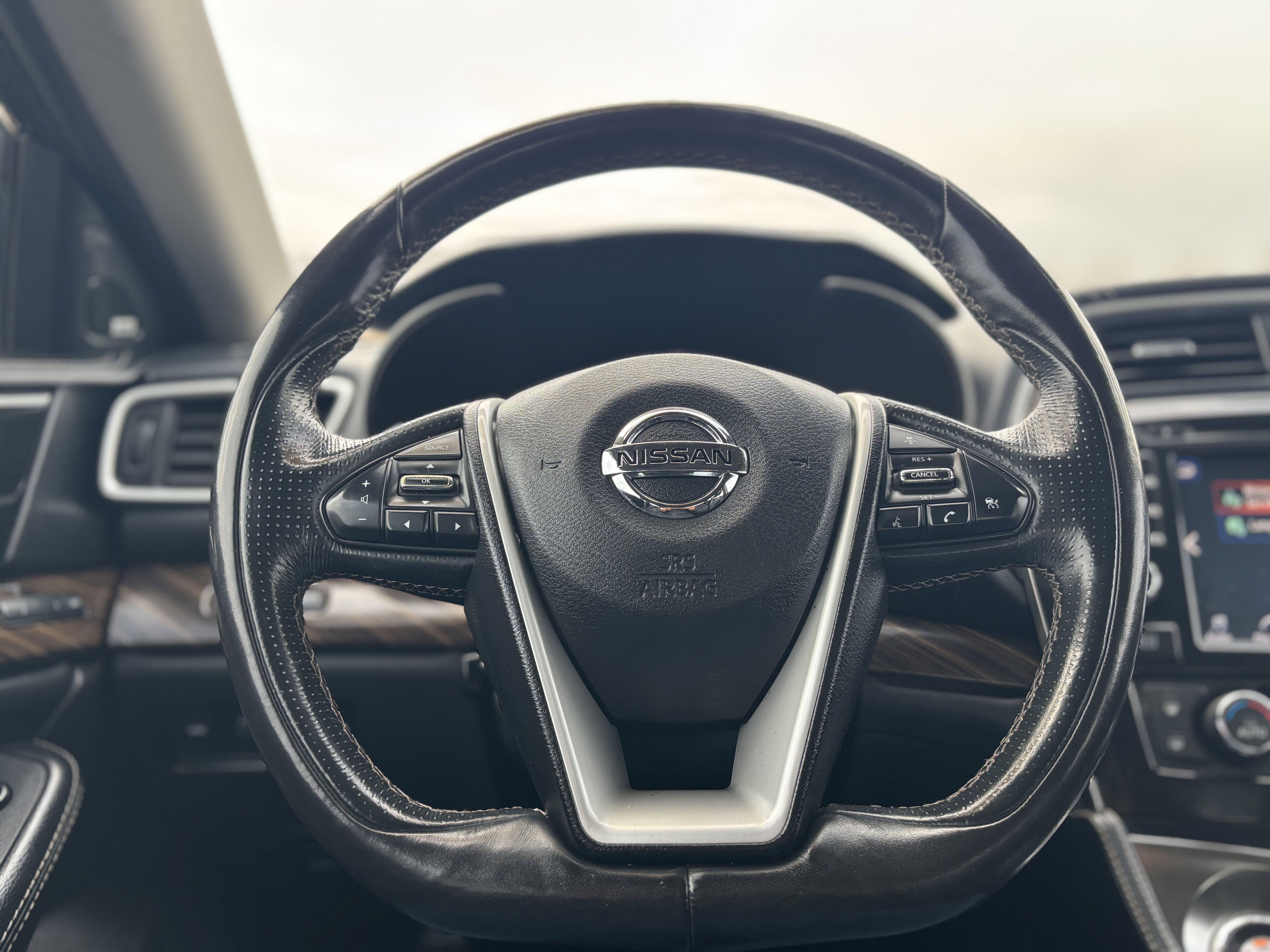 Used 2017 Nissan Maxima Platinum FWD image 39