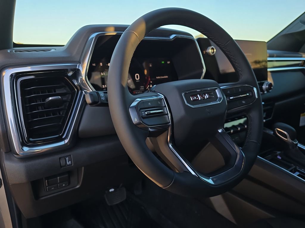 New 2026 GMC Canyon Elevation w/ Convenience Package RWD image 14