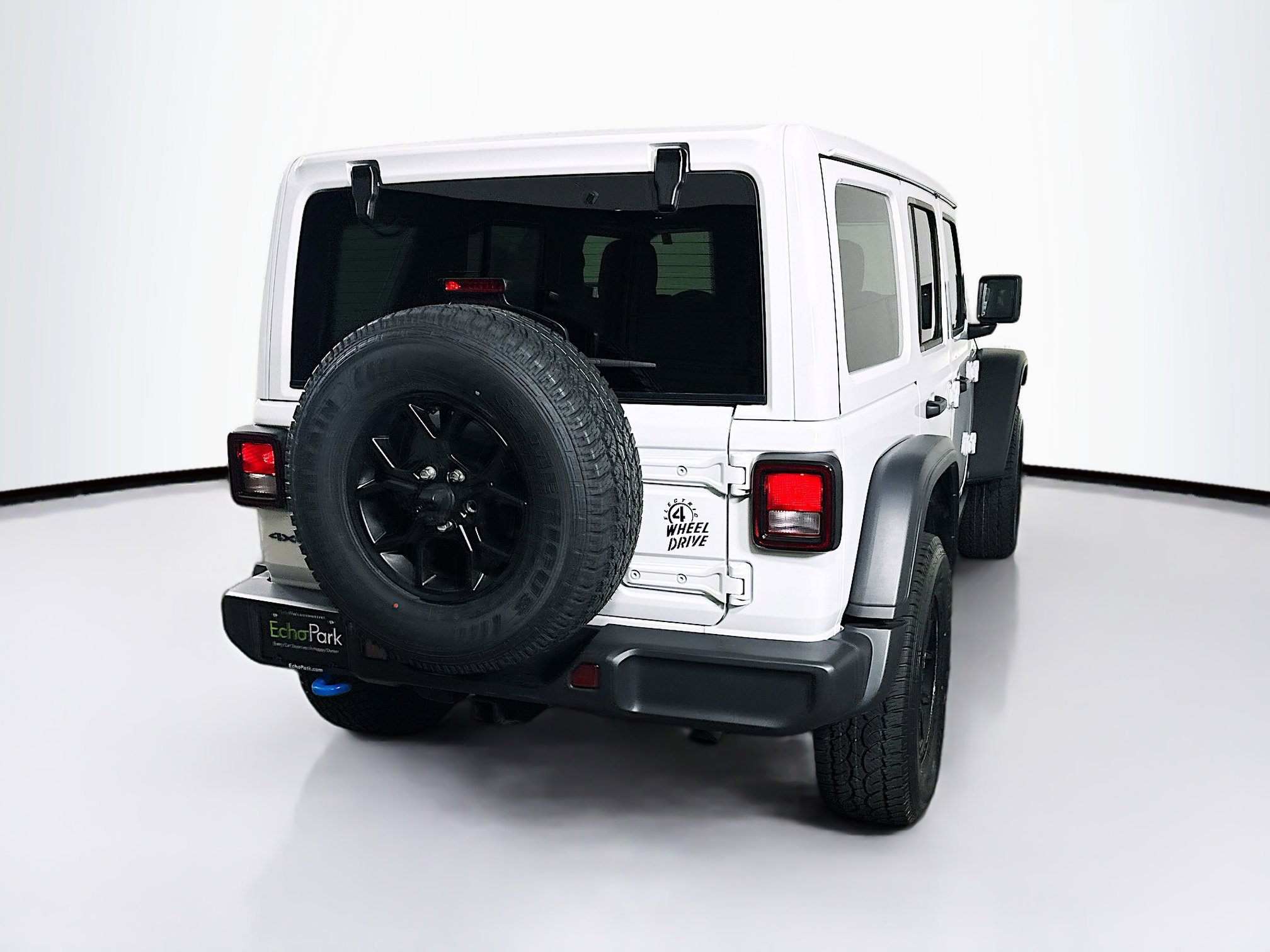 Used 2024 Jeep Wrangler Willys image 9
