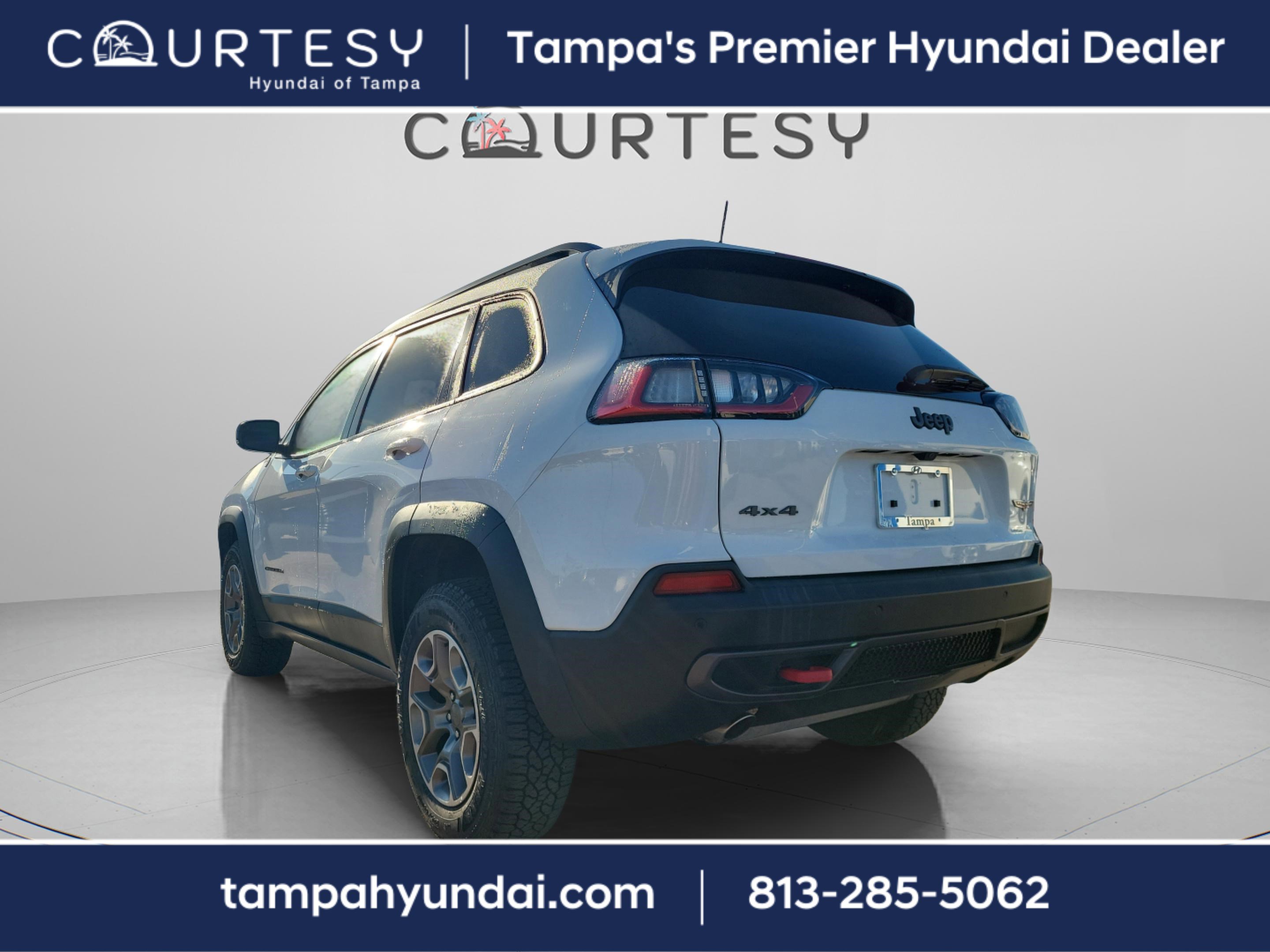 Used 2021 Jeep Cherokee Trailhawk w/ Comfort/Convenience Group image 2