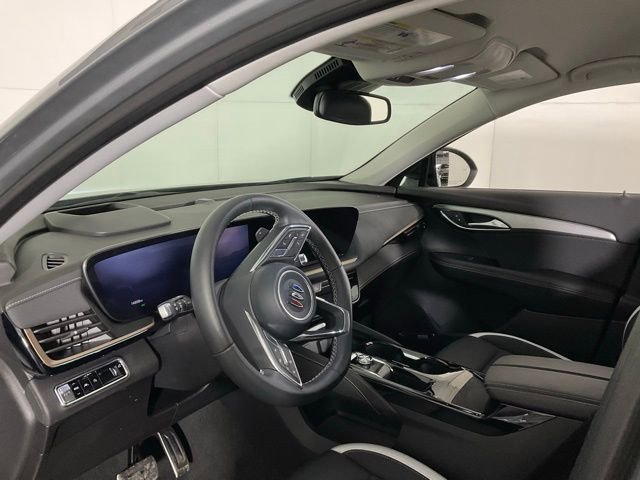 Used 2025 Buick Envision Sport Touring image 23