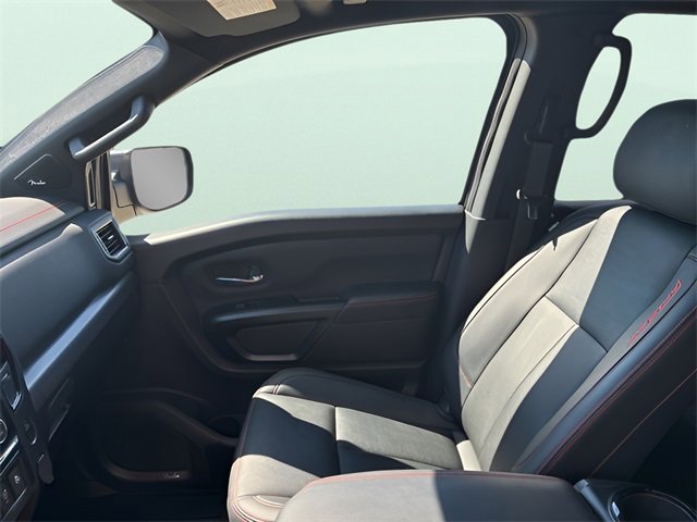 Used 2024 Nissan Titan PRO-4X w/ Pro-4x Convenience Package image 16