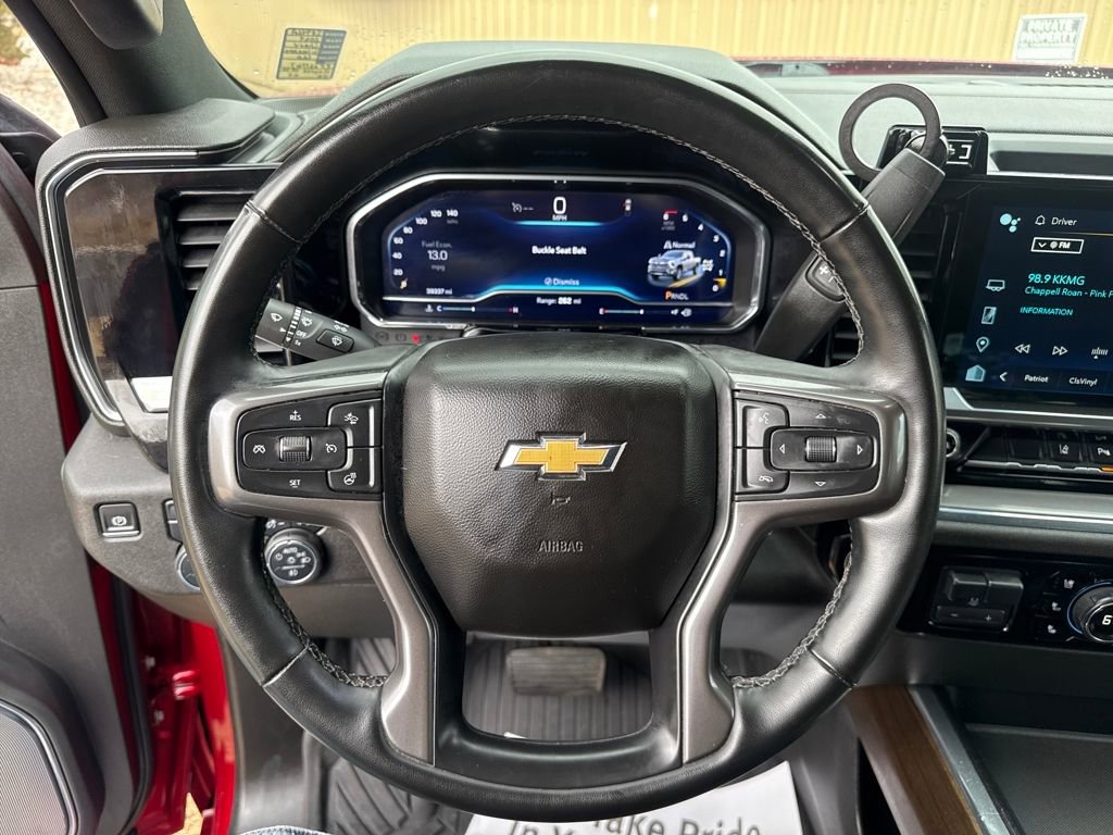 Used 2024 Chevrolet Silverado 2500 High Country AWD/4WD image 19