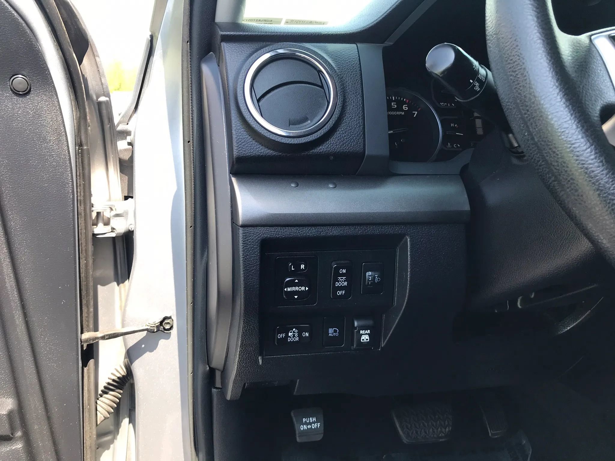 Used 2021 Toyota Tundra SR5 AWD/4WD image 13