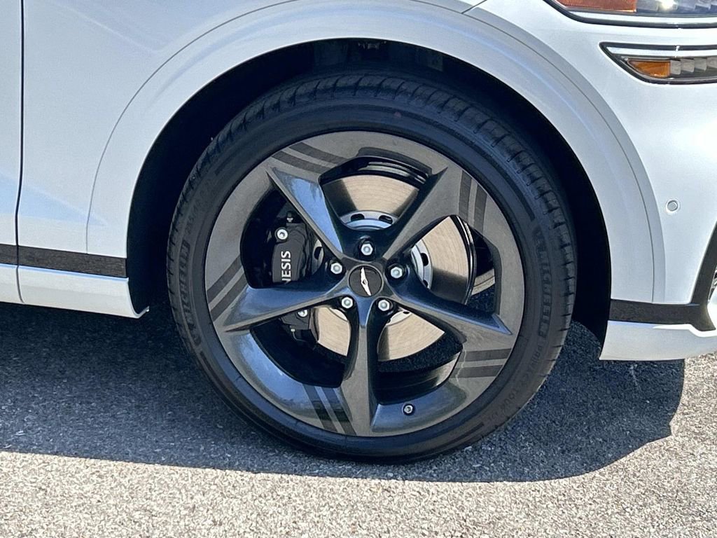 New 2026 Genesis GV70 2.5T Sport Prestige image 9