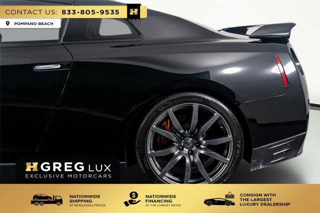 Used 2015 Nissan GT-R Premium image 15