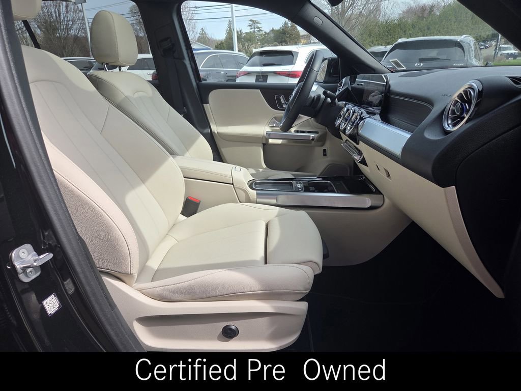 Certified 2025 Mercedes-Benz GLB 250 4MATIC image 33