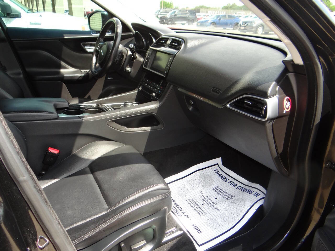 Used 2017 Jaguar F-PACE Premium AWD/4WD image 25