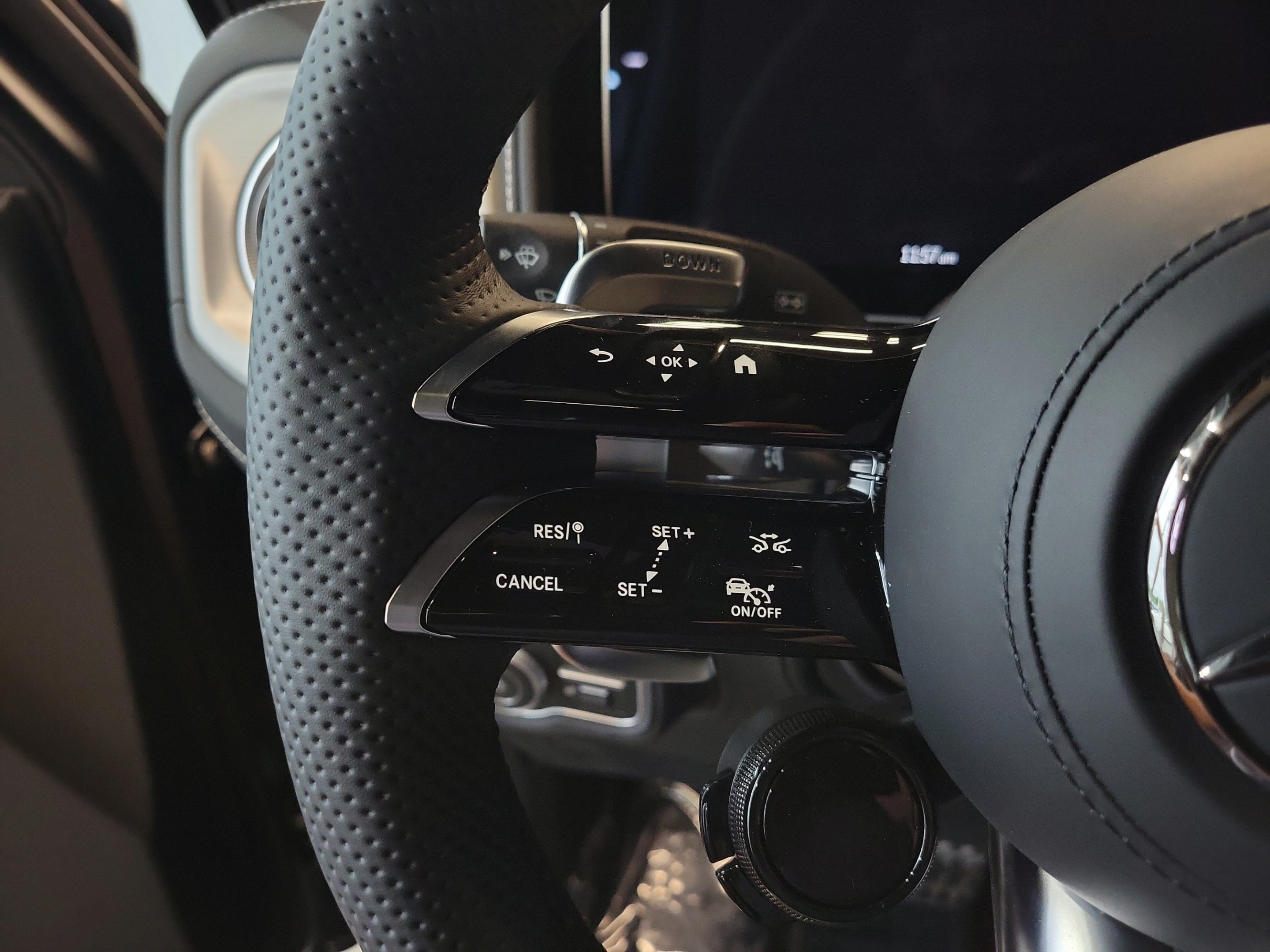 New 2027 Mercedes-Benz G 63 AMG 4MATIC image 32