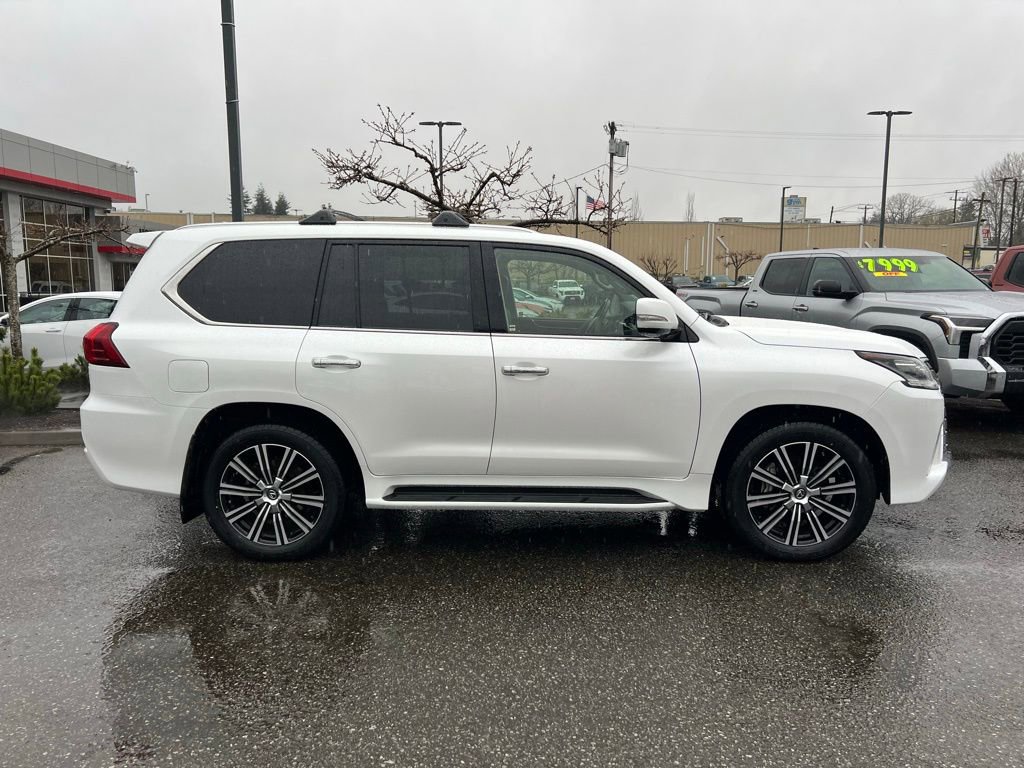 Used 2021 Lexus LX 570 4WD w/ Luxury Package image 6
