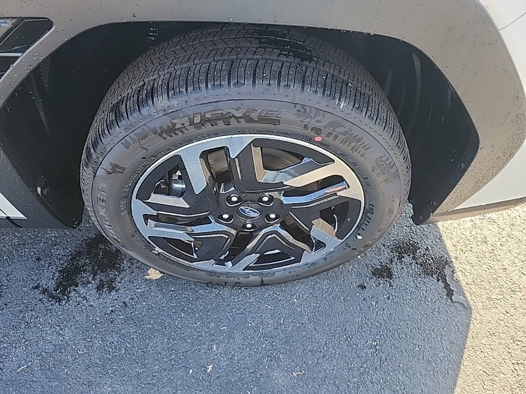 Used 2025 Subaru Forester Limited image 26