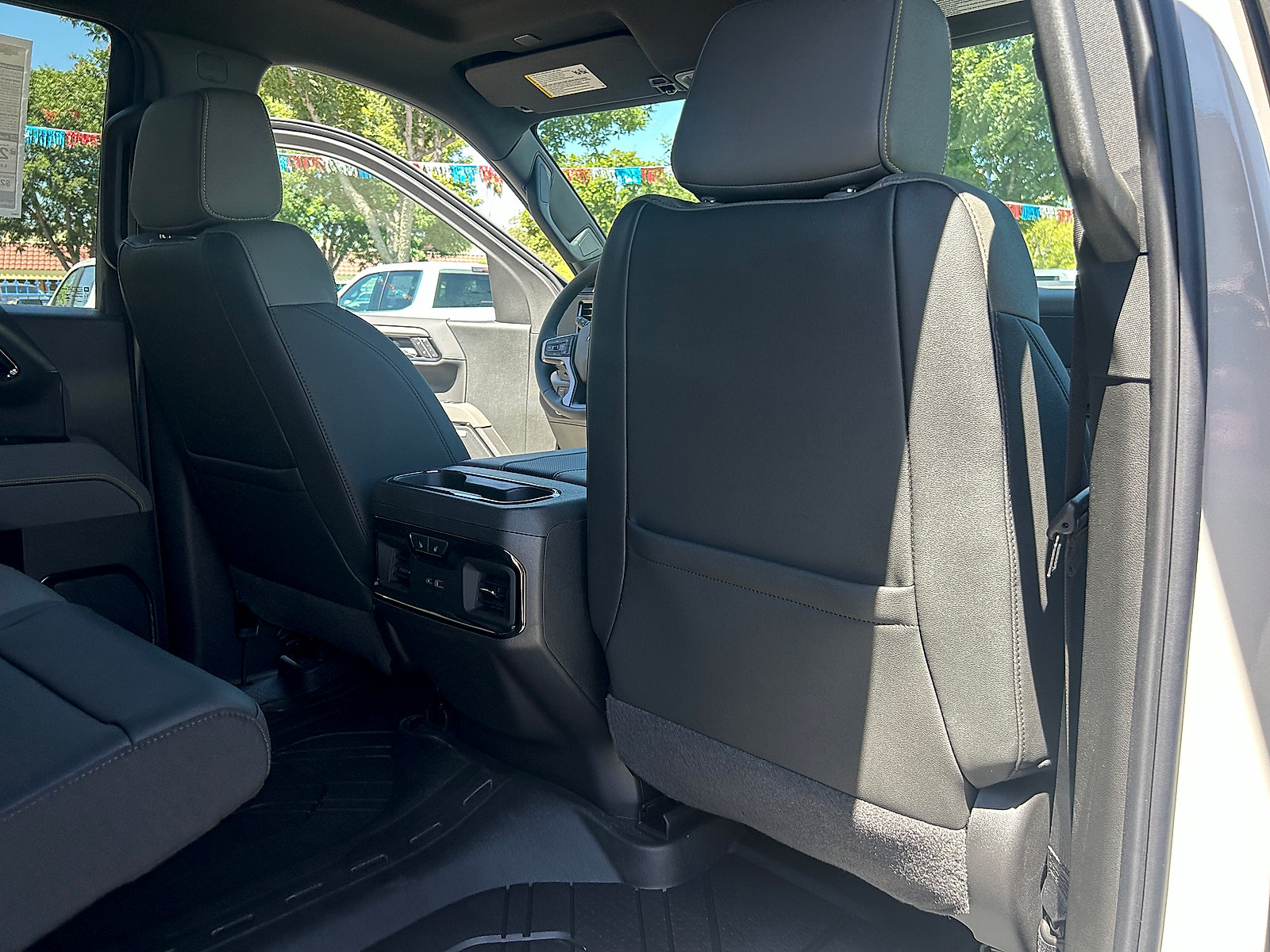 New 2026 Chevrolet Silverado 1500 ZR2 w/ Dark Appearance Package AWD/4WD image 32
