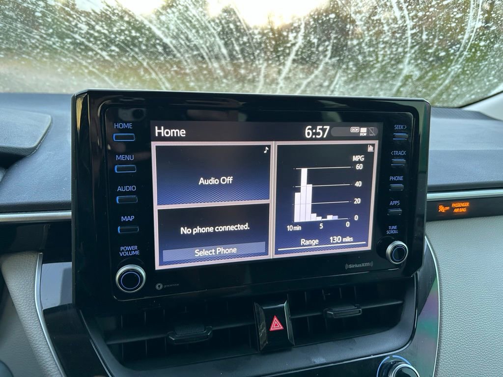 Used 2022 Toyota Corolla LE FWD image 23