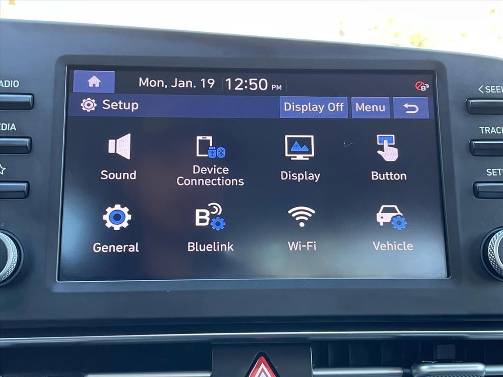 Used 2022 Hyundai Elantra SEL image 13