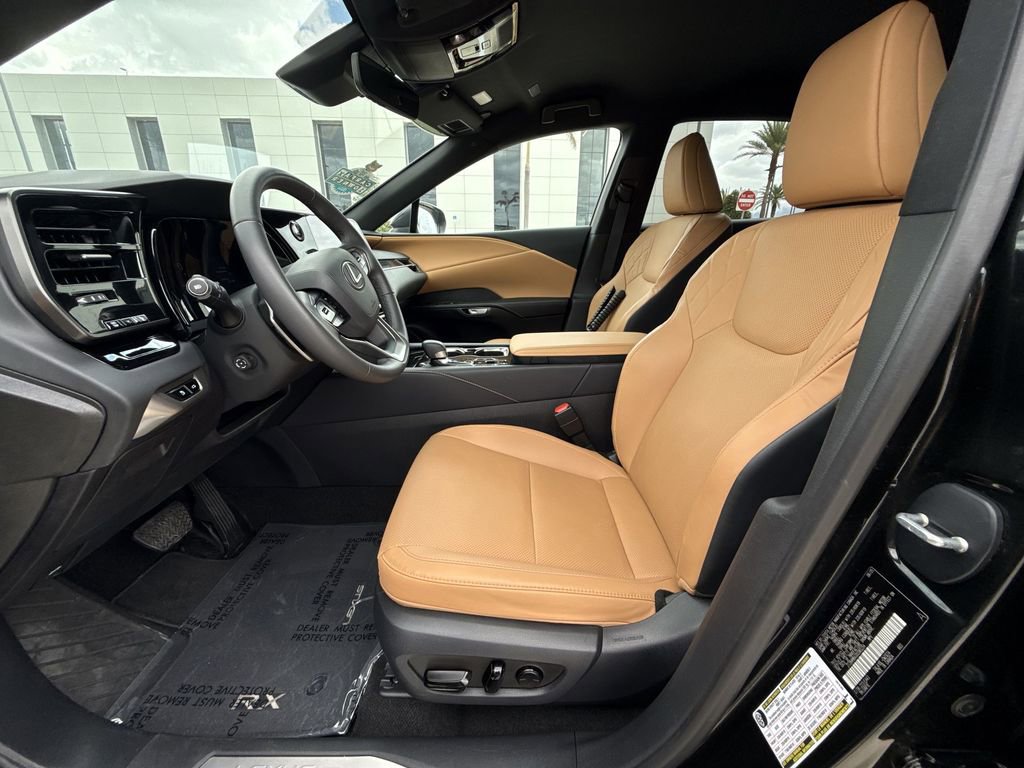 Used 2025 Lexus RX 350 FWD w/ Technology Package image 30