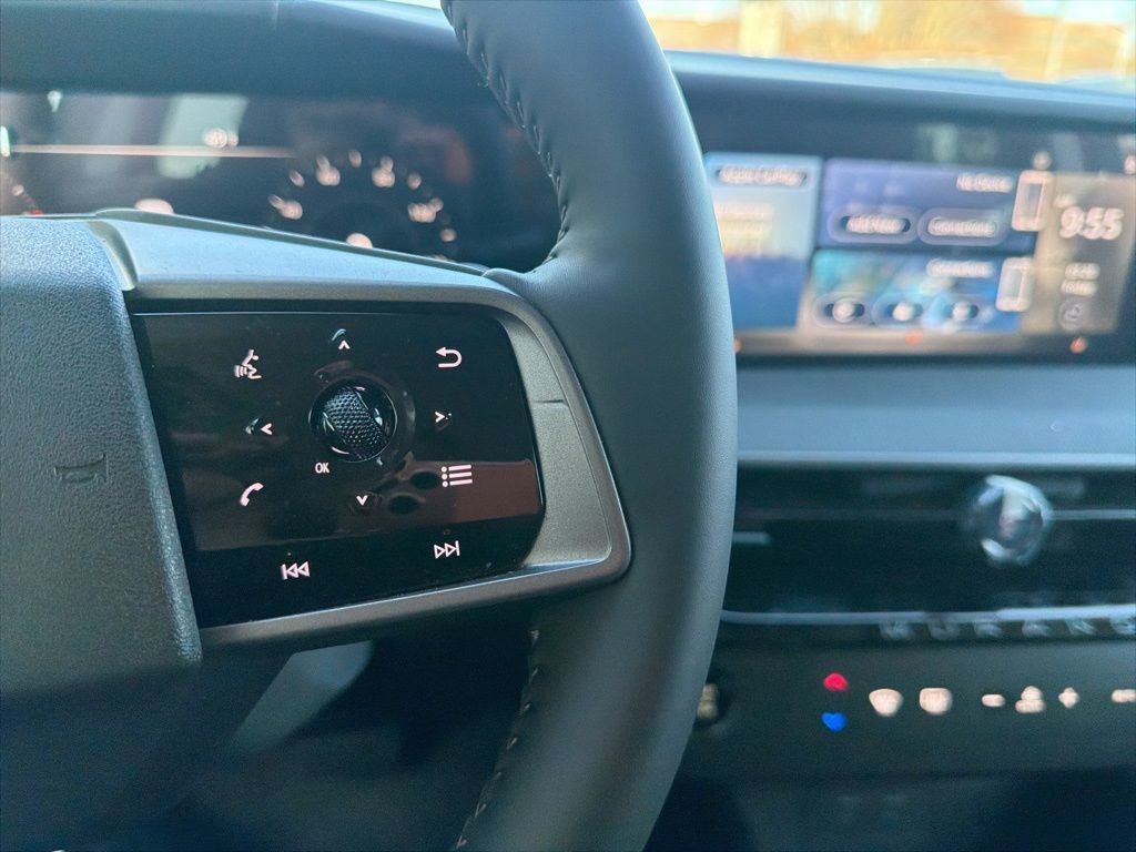 Used 2025 Nissan Murano SV image 33