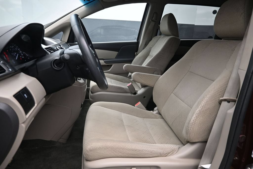 Used 2014 Honda Odyssey LX image 11