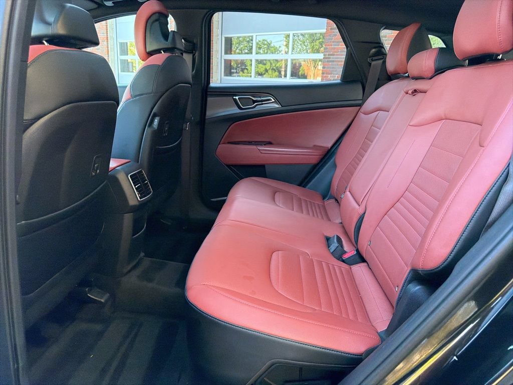 Certified 2025 Kia Sportage SX Prestige AWD/4WD image 24