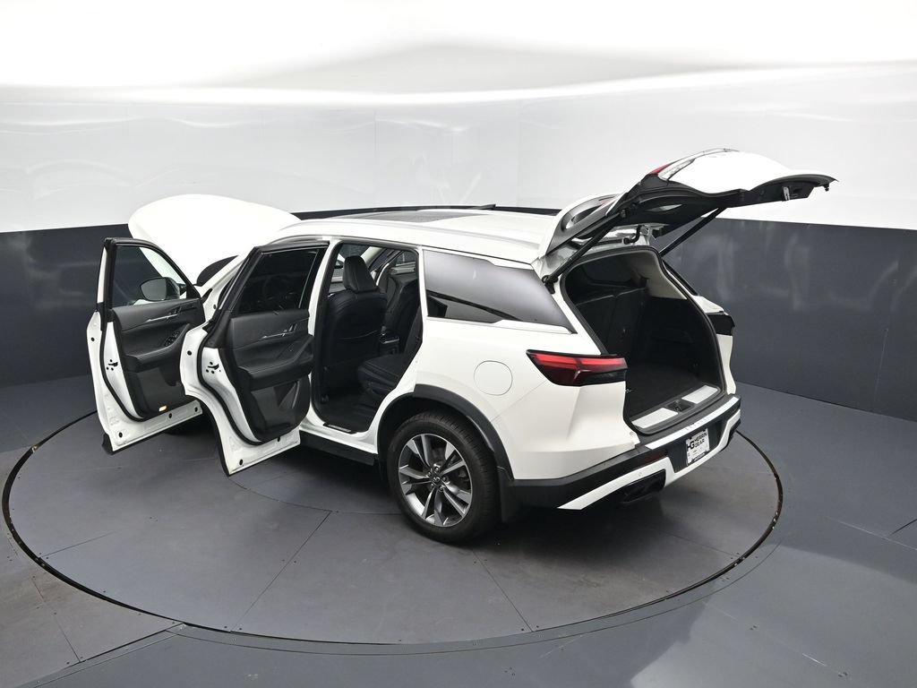 Certified 2023 INFINITI QX60 Luxe w/ Cargo Package FWD image 2