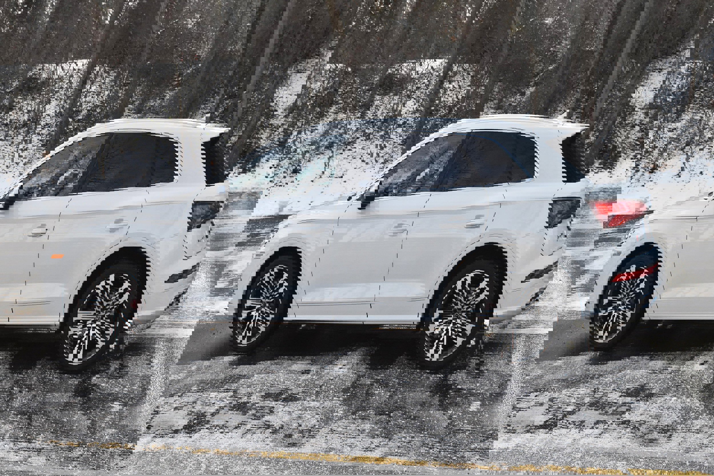 Used 2020 Audi SQ5 Premium Plus w/ Premium Plus Package image 4