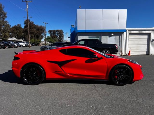 Used 2025 Chevrolet Corvette Z06 w/ Battery Protection Package image 4