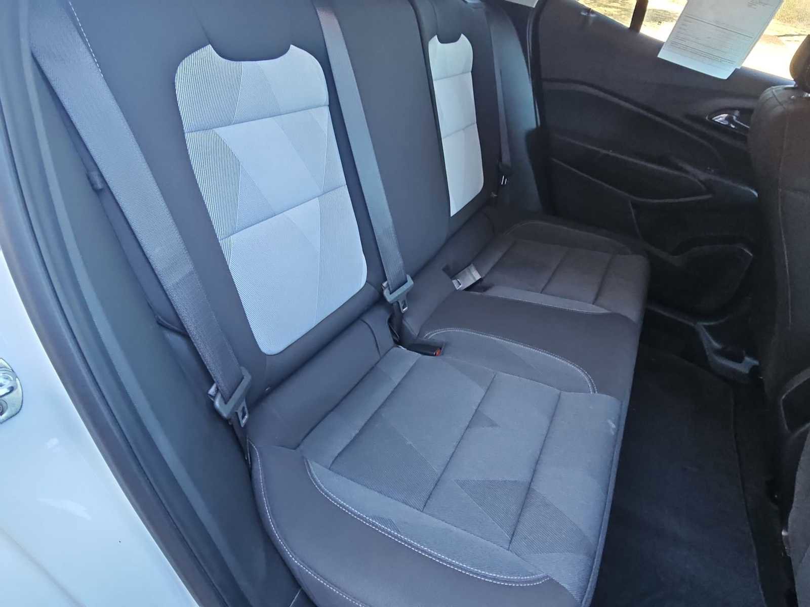 Certified 2025 Chevrolet Trax LS image 21