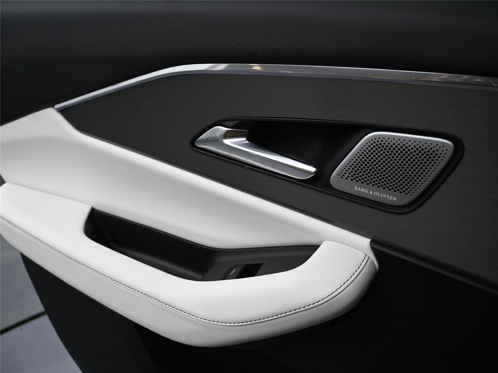 Certified 2024 Acura ZDX Type S image 17