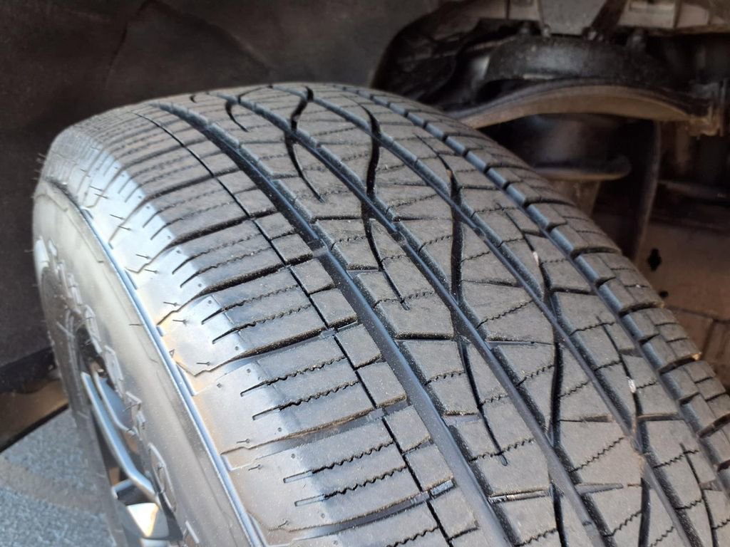 Used 2021 Chevrolet Silverado 1500 RST w/ Z71 Off-Road Package AWD/4WD image 37