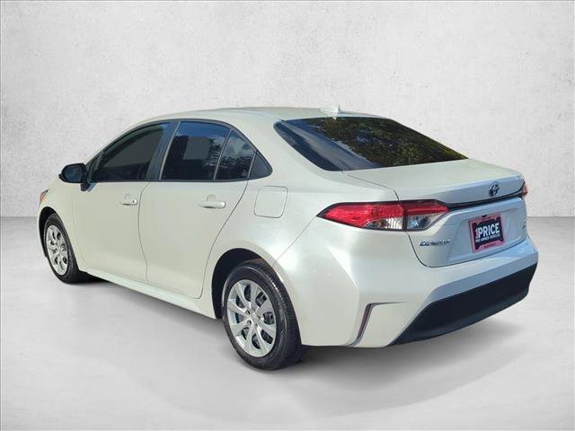 Used 2025 Toyota Corolla LE image 8