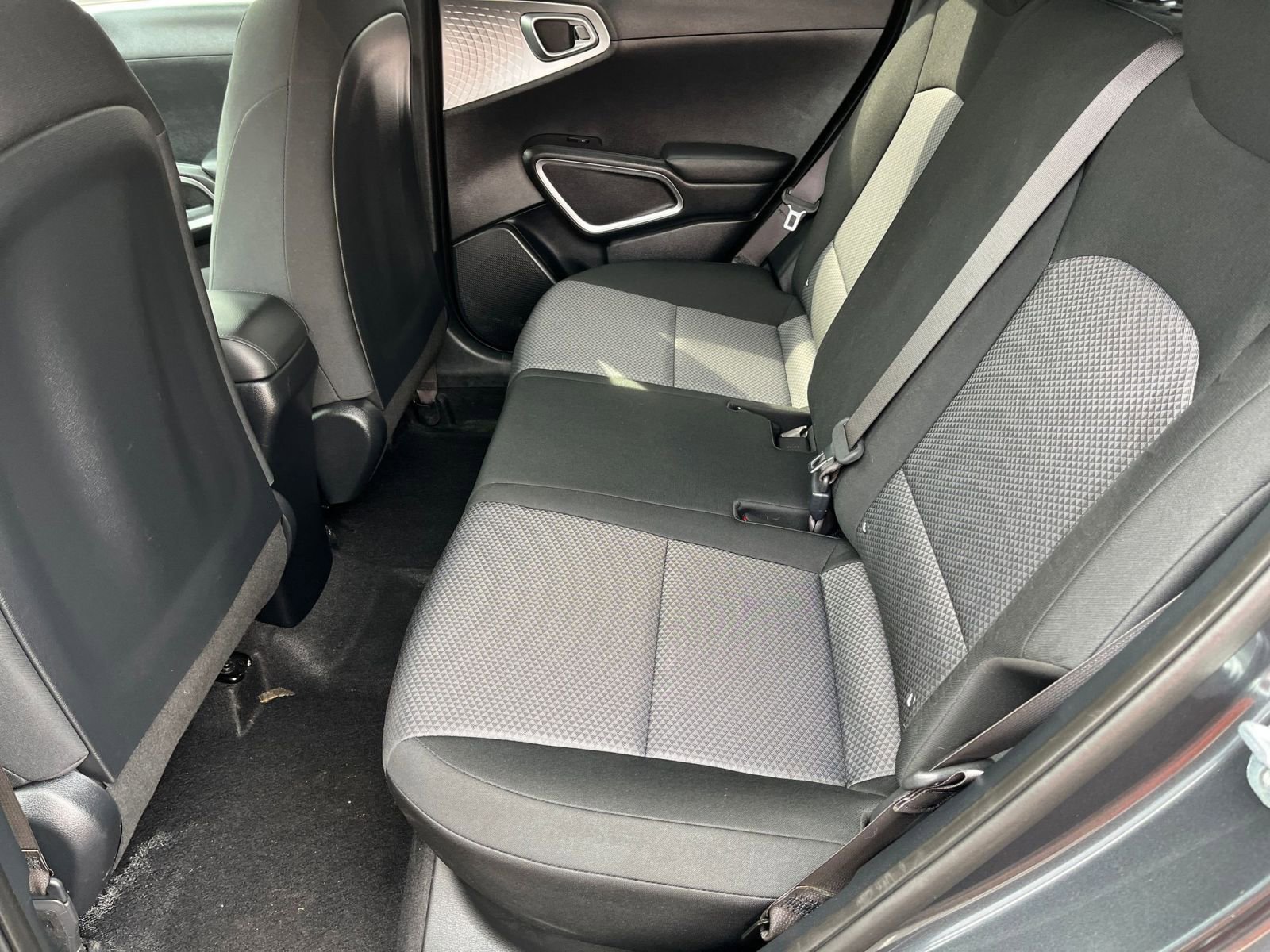 Used 2025 Kia Soul LX w/ LX Technology Package image 23