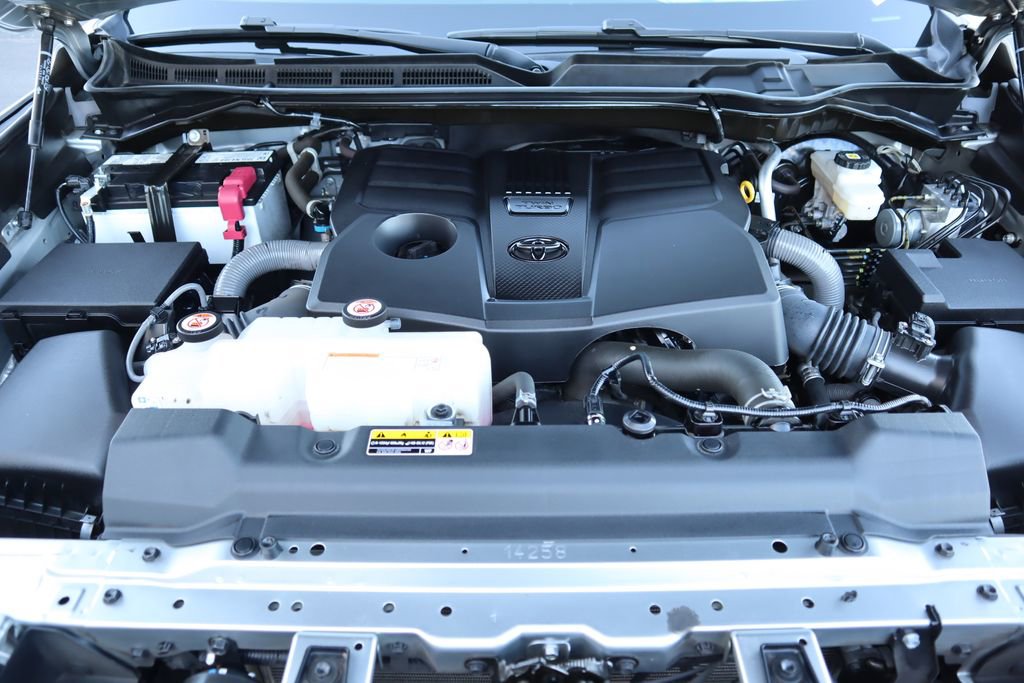 Used 2024 Toyota Tundra Limited image 28